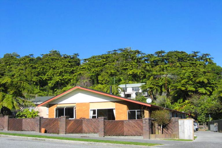 Photo of property in 3 Coates Street, Greymouth, 7805