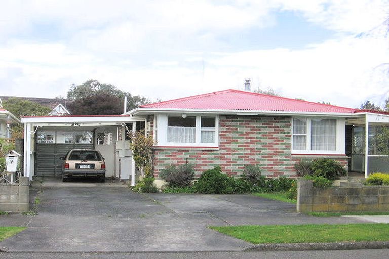 Photo of property in 9 Parkland Crescent, Terrace End, Palmerston North, 4410