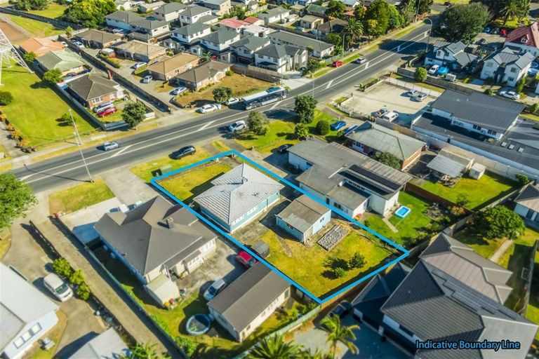 Photo of property in 306 Massey Road, Mangere East, Auckland, 2024
