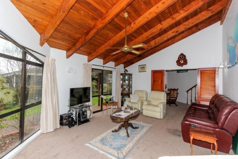 Photo of property in 62 Karina Road, Merrilands, New Plymouth, 4312