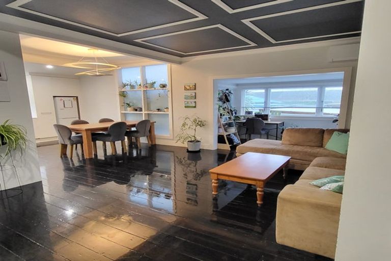 Photo of property in 1/185 Lake Road, Belmont, Auckland, 0622