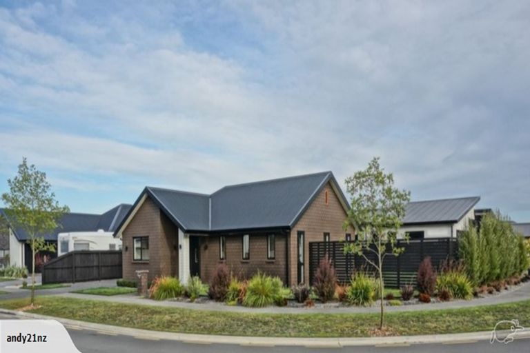 Photo of property in 10 Kohunga Crescent, Bottle Lake, Christchurch, 8083