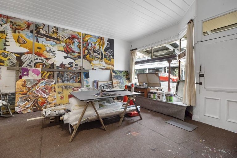 Photo of property in 96 Bridge Street, Eltham, 4322