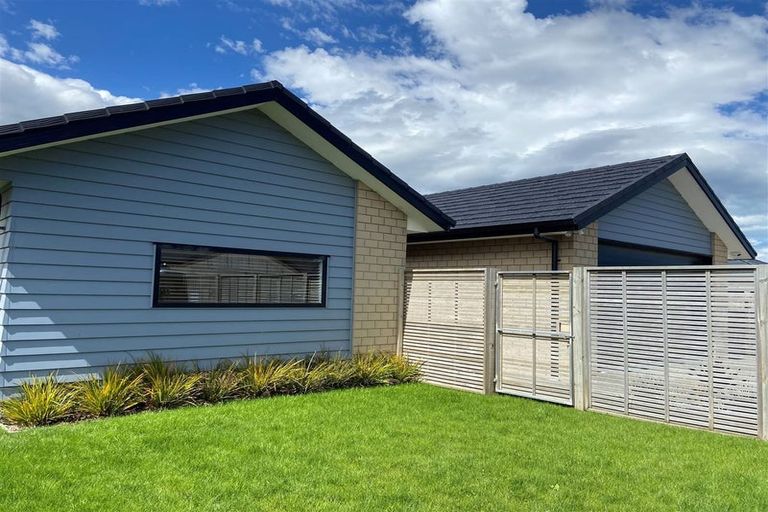 Photo of property in 10 Coprosma Road, Wigram, Christchurch, 8025