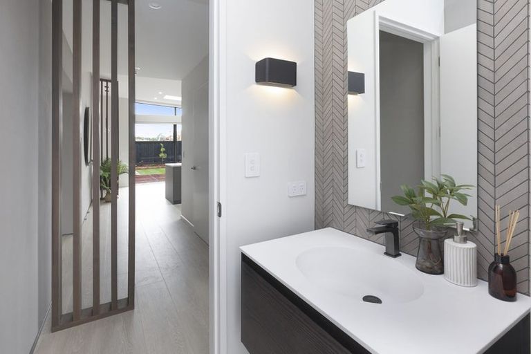 Photo of property in 7 Oakbridge Boulevard, Marshland, Christchurch, 8051