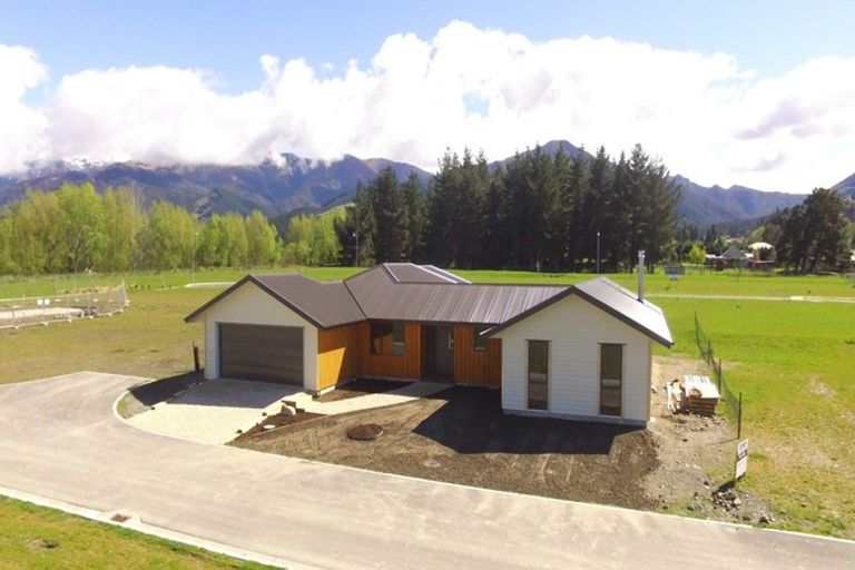 Photo of property in 2 Balfour Way, Hanmer Springs, 7334