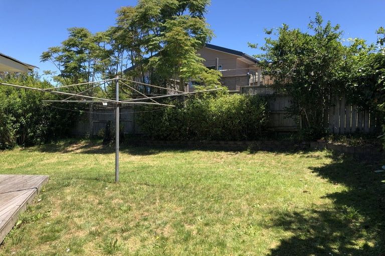 Photo of property in 704a East Coast Road, Pinehill, Auckland, 0632