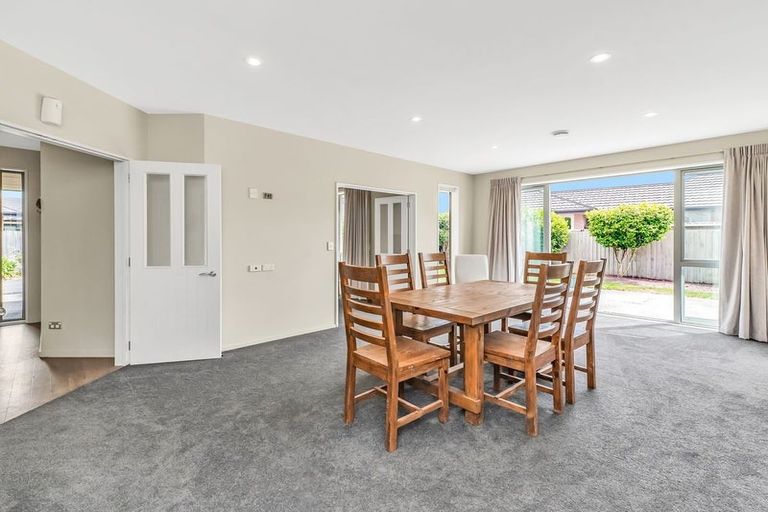 Photo of property in 8b Greenan Place, Doyleston, 7683