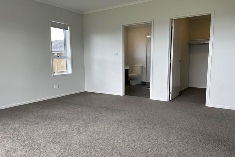 Photo of property in 28 Nellie Drive, Kumeu, 0810