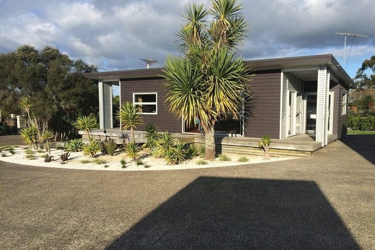 Photo of property in 163 Oraha Road, Kumeu, 0892