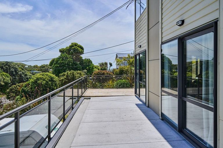 Photo of property in 23 View Road, Titahi Bay, Porirua, 5022