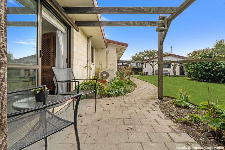 Photo of property in 8 Dulcie Place, Harewood, Christchurch, 8051