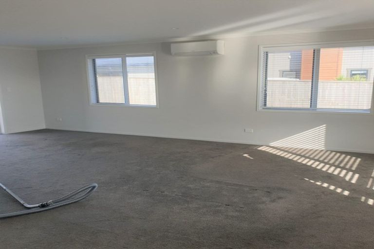 Photo of property in 54 Harbour Crest Drive, Waiuku, 2123