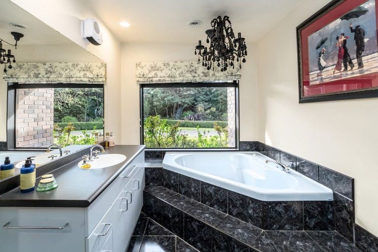 Photo of property in 36 Papawai Road, Greytown, 5794