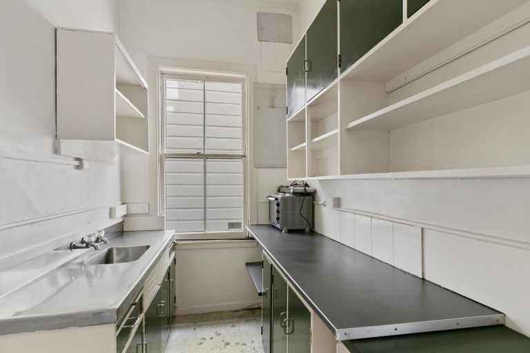 Photo of property in 109 Tasman Street, Mount Cook, Wellington, 6021