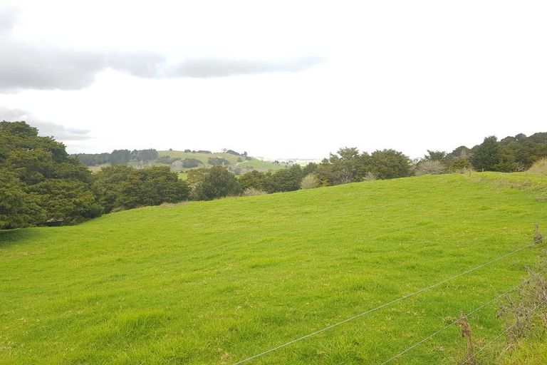 Photo of property in 504b Wairere Road, Maungaturoto, 0571