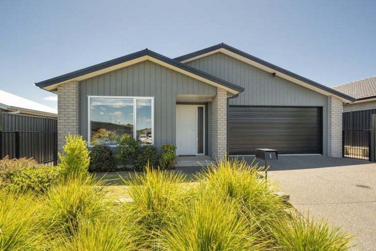 Photo of property in 8 Pioneer Crescent, Omokoroa, 3114