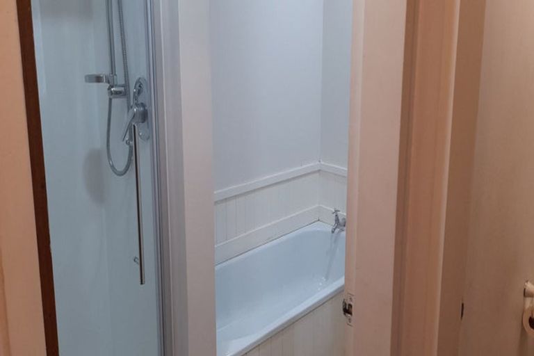 Photo of property in 22 Indiana Grove, Totara Park, Upper Hutt, 5018