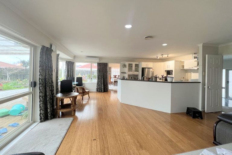 Photo of property in 3 Bowscale Place, Northpark, Auckland, 2013