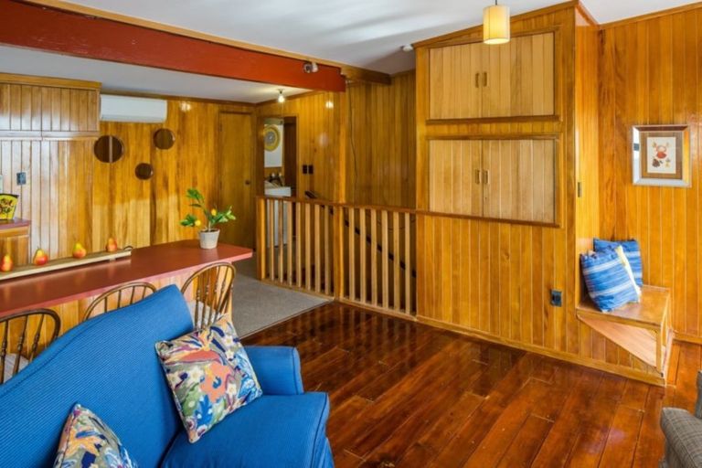 Photo of property in 32 Ocean Parade, Pukerua Bay, 5026