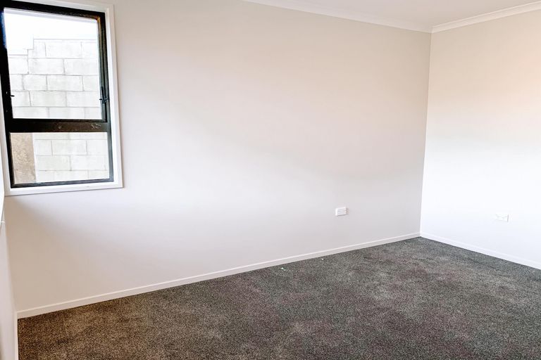 Photo of property in 32 Tomkins Street, Green Island, Dunedin, 9018