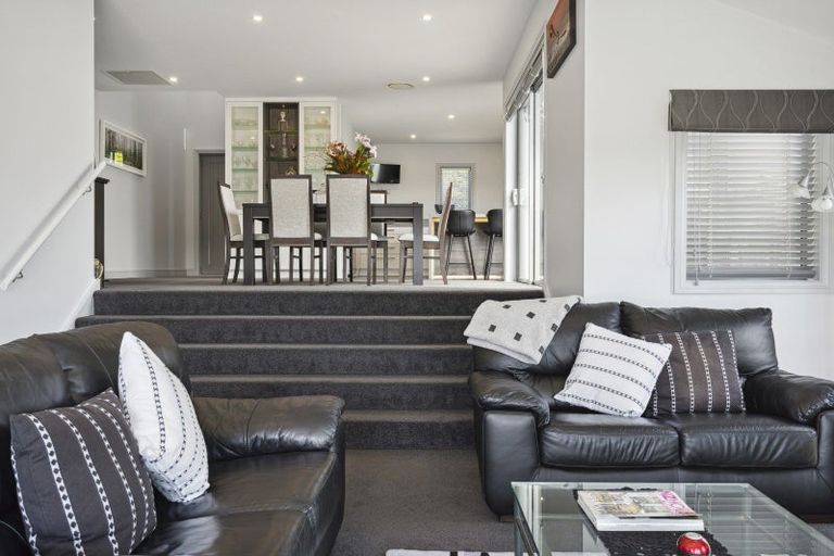 Photo of property in 71 Endeavour Drive, Whitby, Porirua, 5024