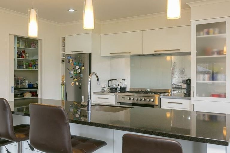 Photo of property in 1 Rawiri Drive, Bell Block, New Plymouth, 4312