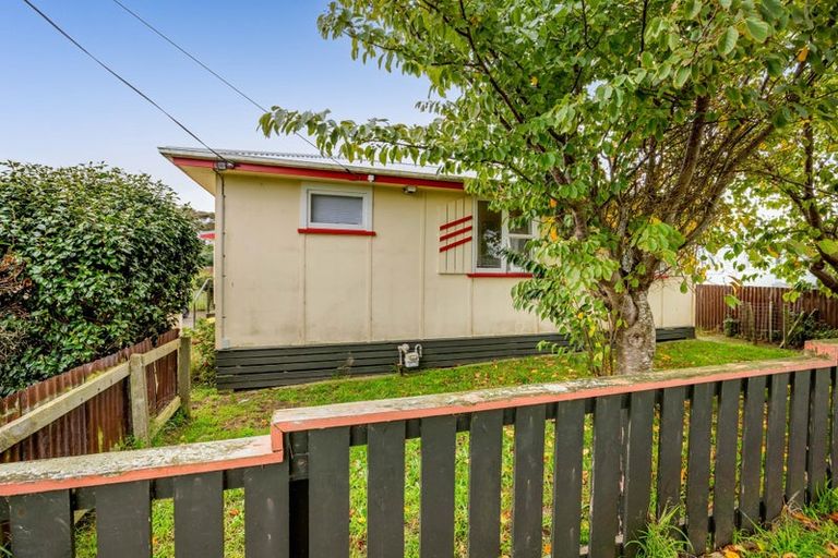 Photo of property in 53 Kapuni Street, Manaia, 4612