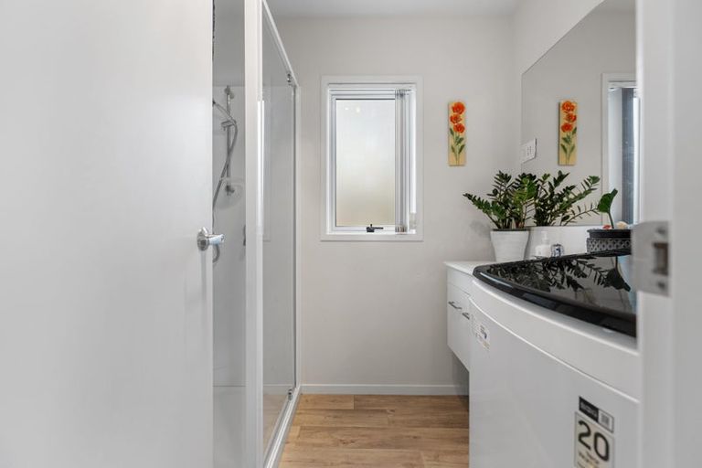 Photo of property in 11 Kamahi Crescent, Papamoa Beach, Papamoa, 3118