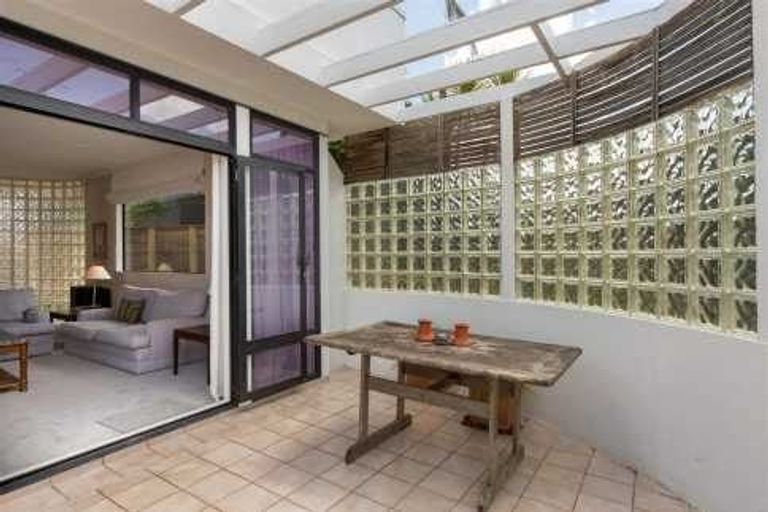 Photo of property in 1/103 Aberdeen Road, Castor Bay, Auckland, 0620