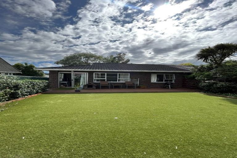 Photo of property in 2/8a Islington Street, Trentham, Upper Hutt, 5018