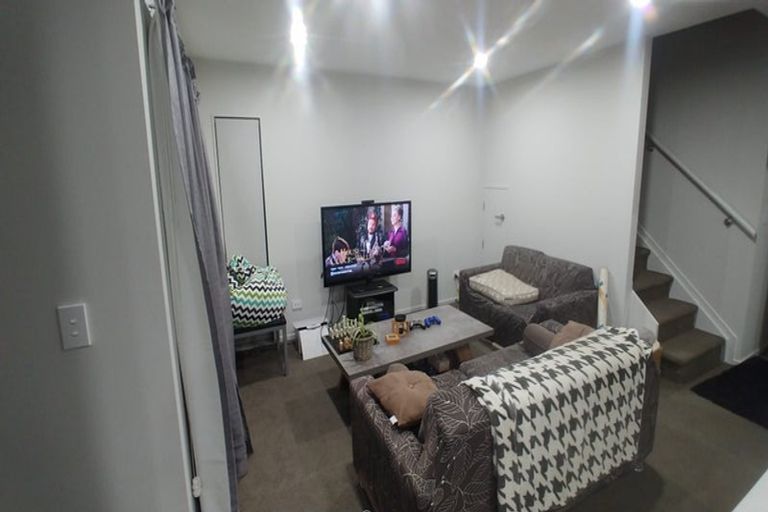 Photo of property in 13 Tribute Loop, Takanini, 2112