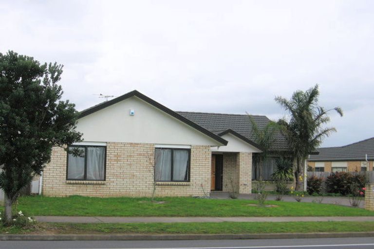 Photo of property in 205 Kilkenny Drive, East Tamaki Heights, Auckland, 2016