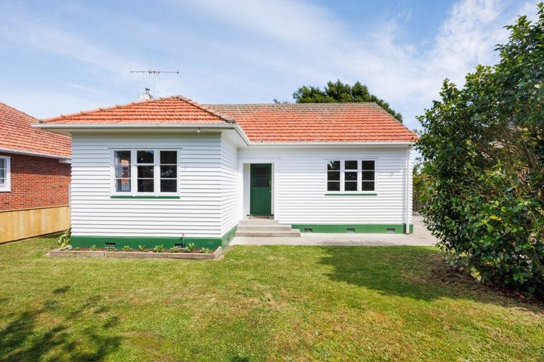 Photo of property in 258 College Street, West End, Palmerston North, 4412