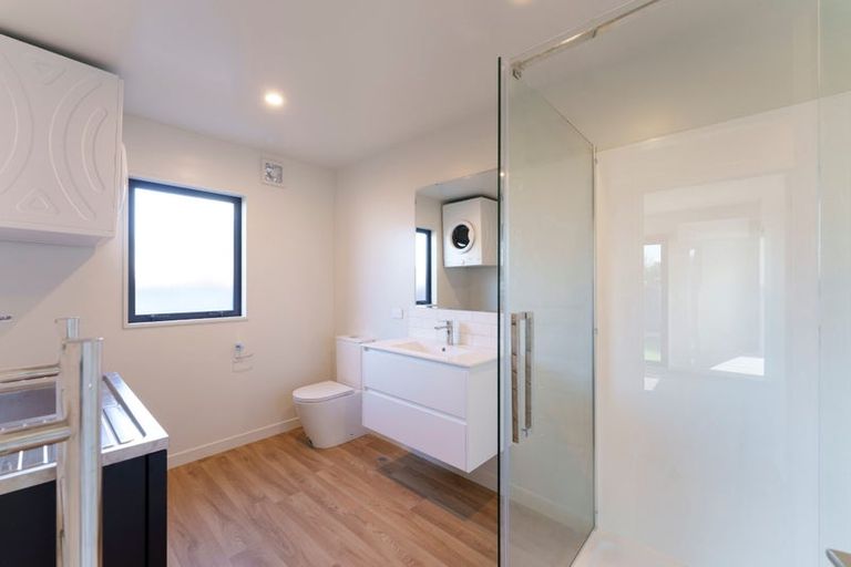 Photo of property in 30a Paddington Street, Northcote, Christchurch, 8052