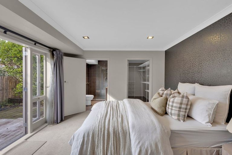 Photo of property in 8 Braid Road, St Andrews, Hamilton, 3200