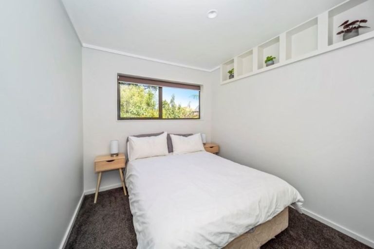 Photo of property in 18b Mayfair Place, Westown, New Plymouth, 4310