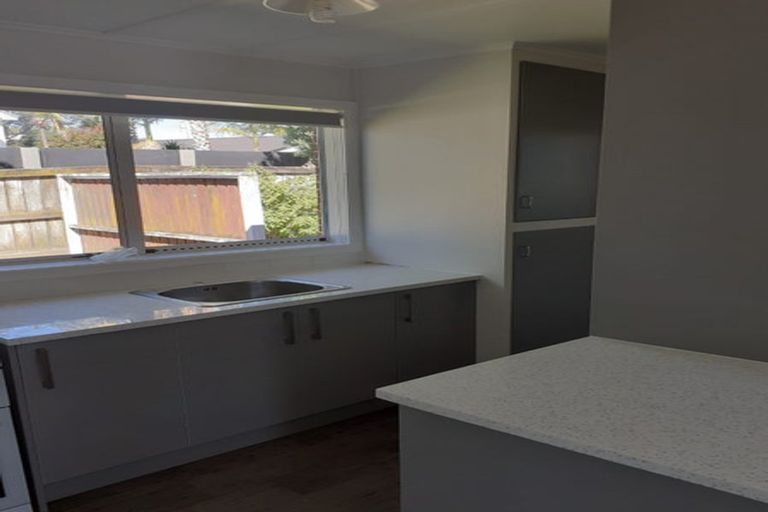 Photo of property in 15 Freshney Place, Hillpark, Auckland, 2102