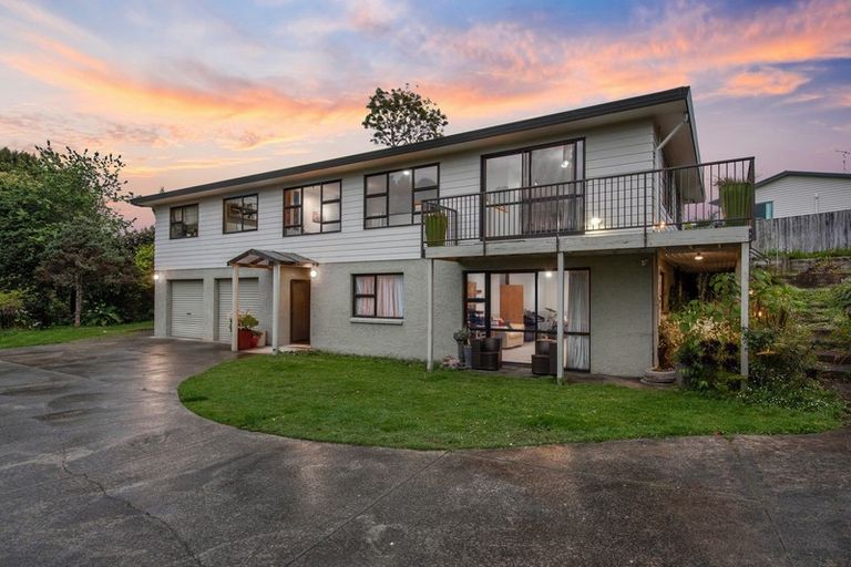 Photo of property in 33 Waikite Road, Welcome Bay, Tauranga, 3112