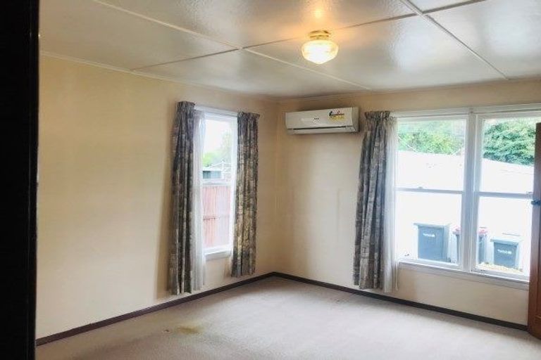 Photo of property in 53 Flay Crescent, Burnside, Christchurch, 8053