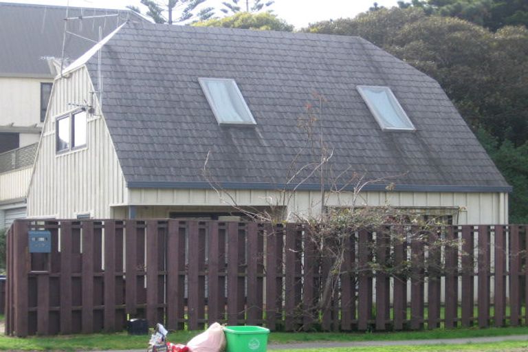 Photo of property in 1/139 Oceanbeach Road, Mount Maunganui, 3116