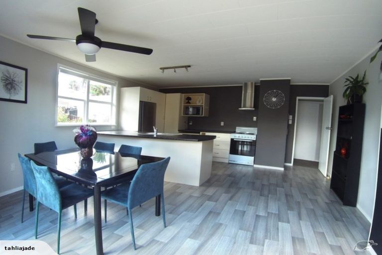 Photo of property in 3 Cornel Circle, Snells Beach, 0920