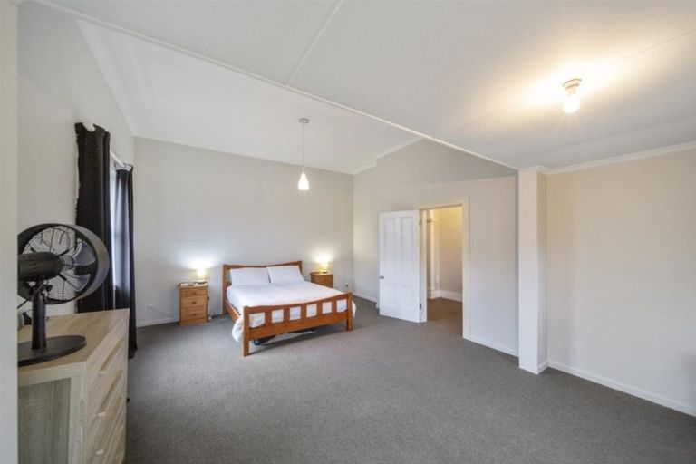 Photo of property in 46 Collins Street, Hawera, 4610