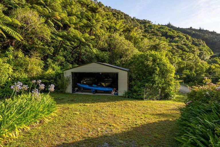 Photo of property in 1818 Port Underwood Road, Port Underwood, Picton, 7281