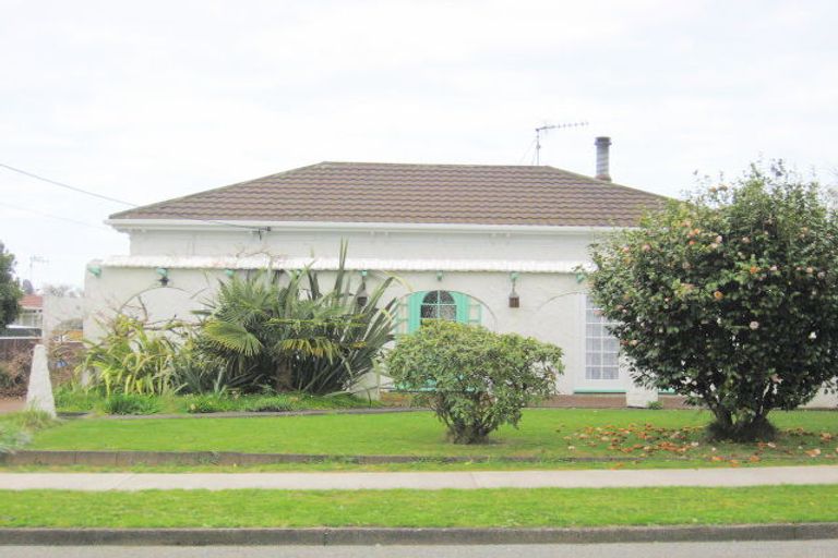 Photo of property in 95 Weraroa Road, Levin, 5510