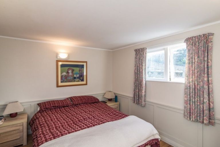 Photo of property in 52 Happy Valley Road, Owhiro Bay, Wellington, 6023