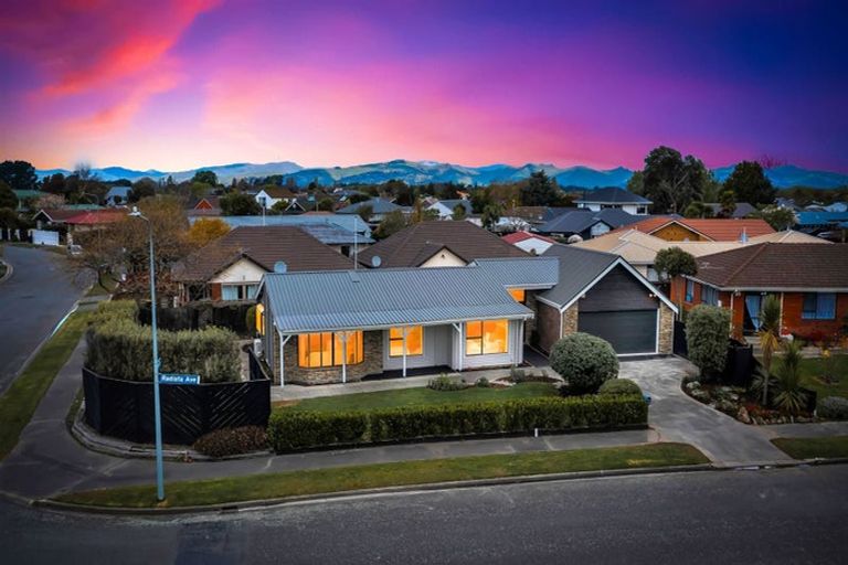 Photo of property in 14 Radiata Avenue, Parklands, Christchurch, 8083