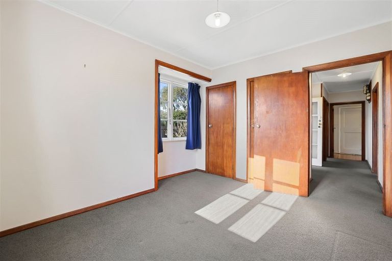 Photo of property in 1/13 Pitcairn Crescent, Bryndwr, Christchurch, 8053