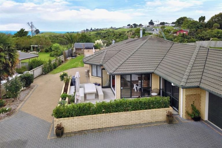 Photo of property in 12 Kiokio Place, Maketu, Te Puke, 3189