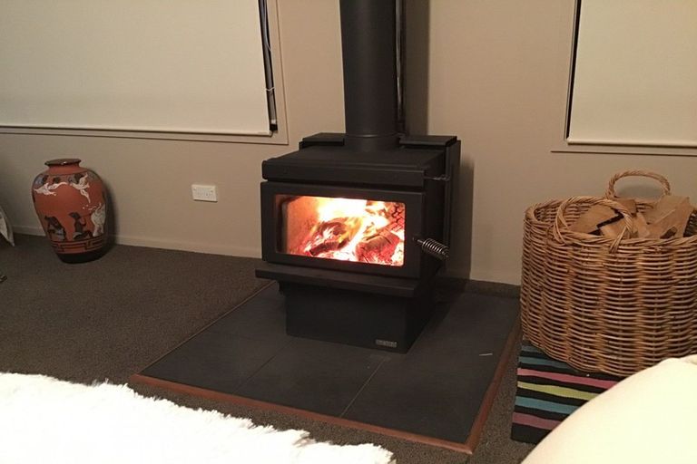 Photo of property in 69 North Street, Mokau, 4376